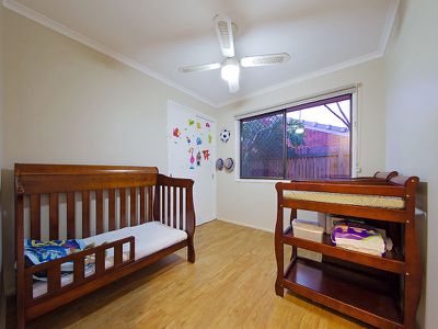 17 Loughrea St, Tingalpa