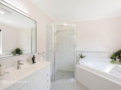137 Pacific Way, Tura Beach