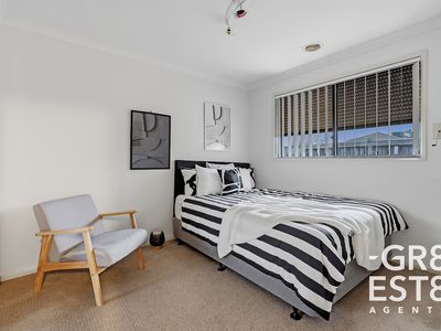 24 Von Nida Drive, Cranbourne North