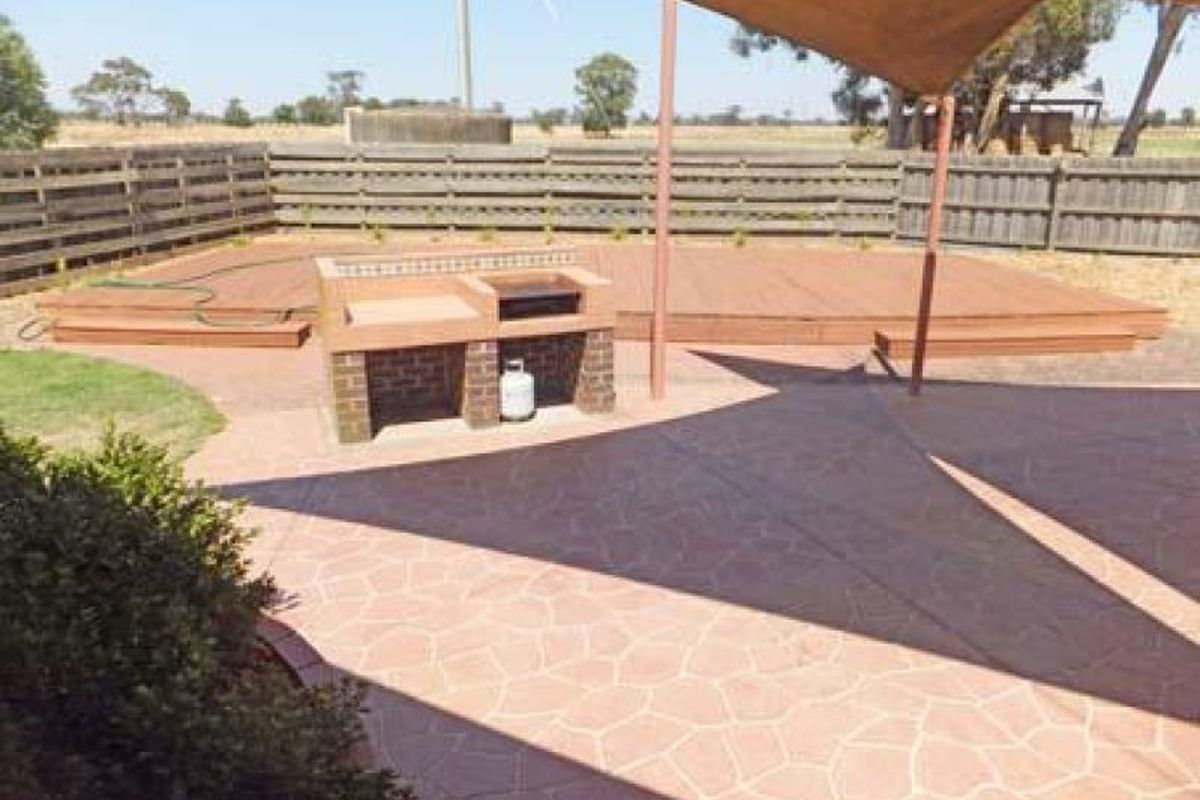 720 White Road, Girgarre