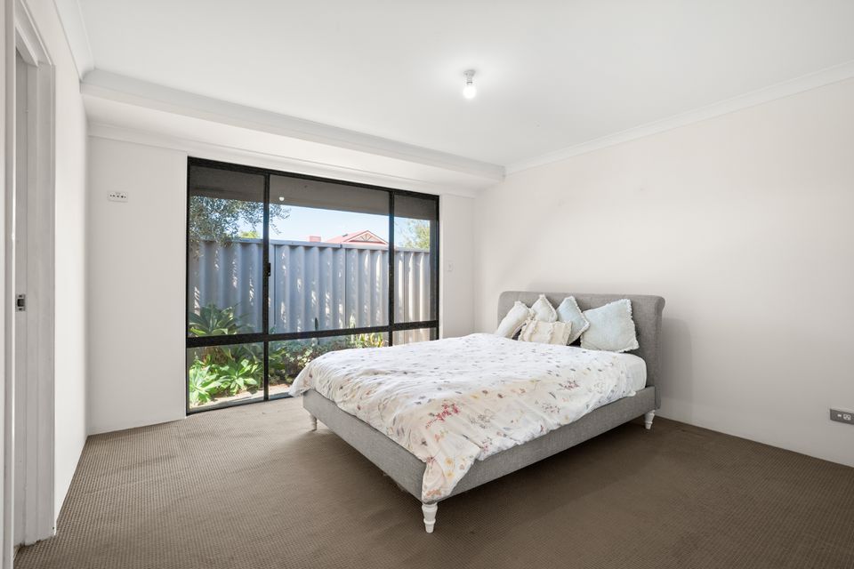 25 Seawind Drive, Rockingham