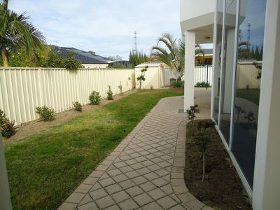 21 Longstaff Gardens, Dianella