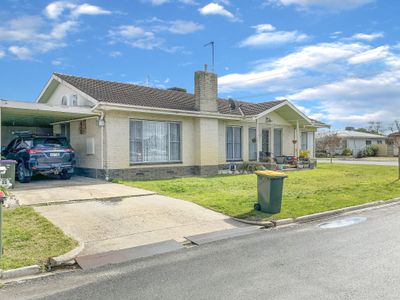 33 Landy Street, Horsham