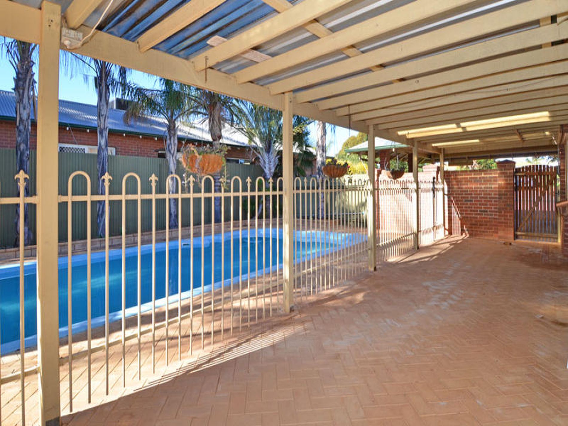 6 Kunanalling Avenue, Kalgoorlie