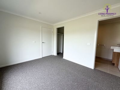8 Swift Street, Charlemont