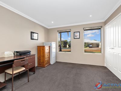 9 Iris Court, Coodanup