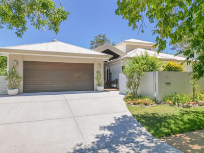 50 Lakeside Drive, Peregian Springs