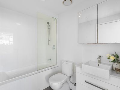 207 / 6 VICTORIA STREET, Kelvin Grove