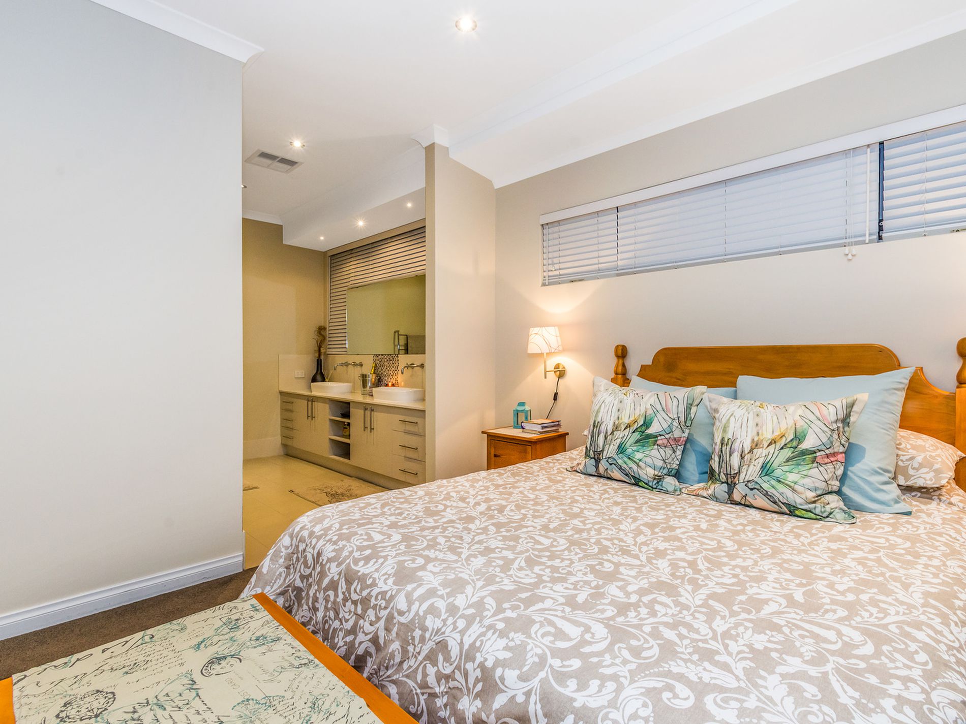 5 Emperor Way, Yanchep