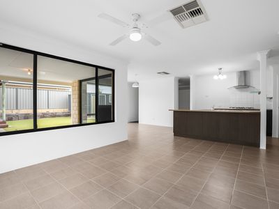 53 Colreavy Ramble, Baldivis