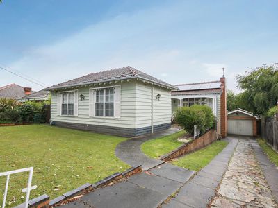 35 Birdwood Street, Box Hill South