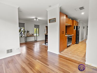 48 Brookside Square, Canning Vale