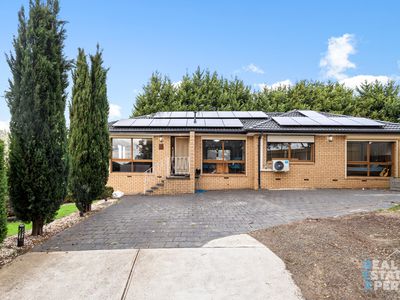 4 Redhill Court, Endeavour Hills