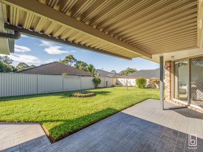 8 North Barrington Road, Woongarrah