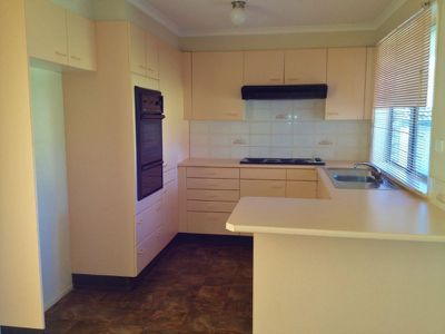 5 Treetops Crescent, Mollymook