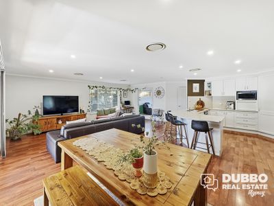 15 Sunvale Avenue, Dubbo