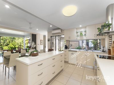 6 Coolullah Court, Annandale