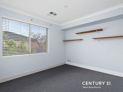 21 Pomera Drive, Byford