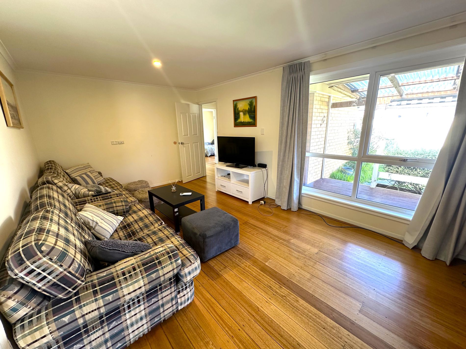 352 Service Rd, Watsonia