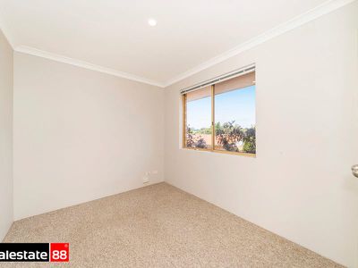 2 / 33 Spencer Avenue, Yokine