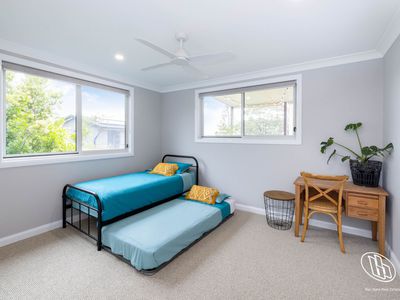 4 Yabbarra Drive, Dalmeny
