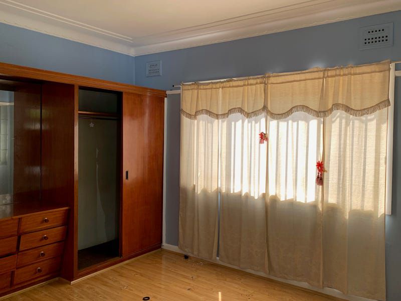 201 Moorefields Road, Roselands