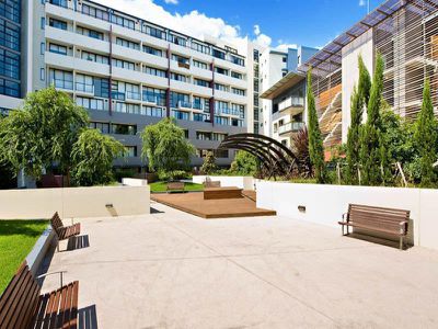 1201 / 1 Grandstand Parade, Zetland