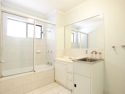 48 / 155 John Paul Drive, Springwood