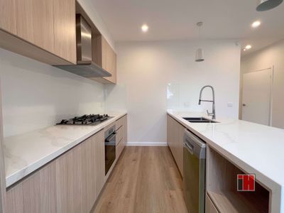 8A Norma Court, Avondale Heights