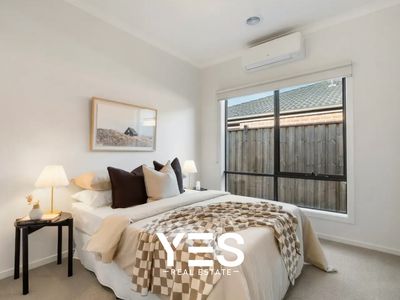 14 Chesney Rise, Officer