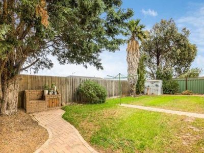 19 St Andrews Drive, Werribee