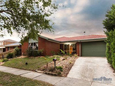 40 Lake View Drive, Narre Warren South