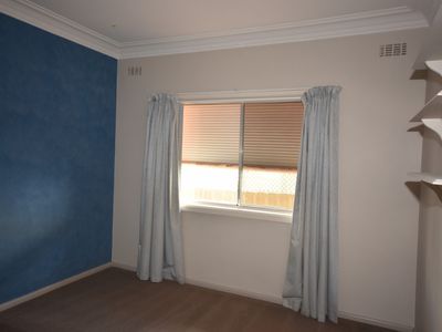 25 Lovett Avenue, Dubbo