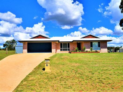 42-44 Premier Dve, Kingaroy