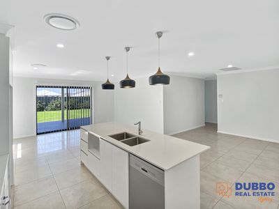 41 Argyle Avenue, Dubbo