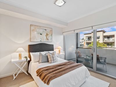 6 / 180 Stirling Street, Perth