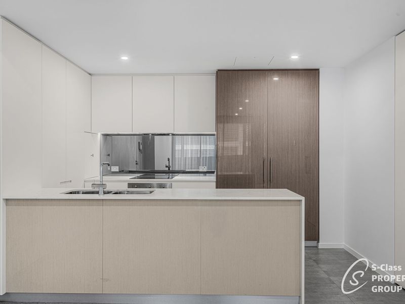 213 / 8 Moreau Parade, East Perth