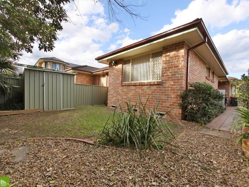 1 / 8 Arkell Street, Figtree