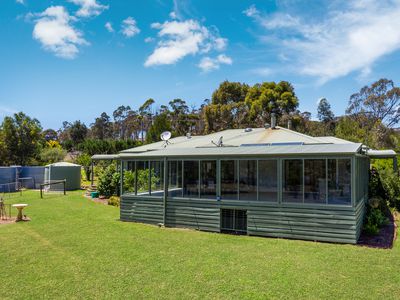 111 Doolan Crescent, Heathcote