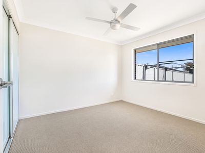 2 / 14 Mustang Close, Hillvue