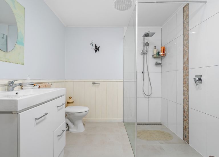 17 Beach Road, Portland