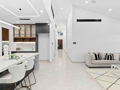 6 Basalt Street (Gables), Box Hill