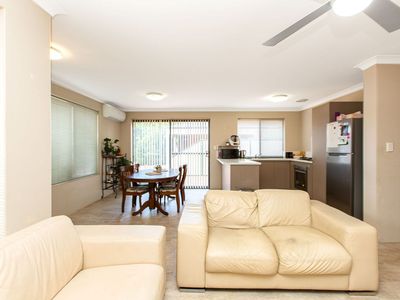 2 / 3 Little Street, Carey Park