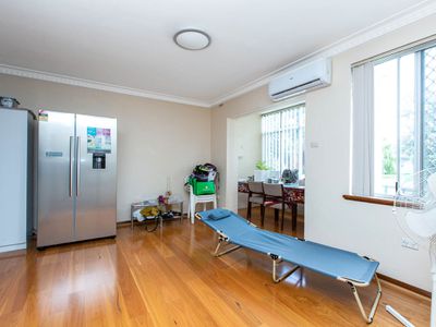 1 / 3 Holywell Street, South Bunbury