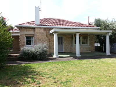 28 Orchard Avenue, Everard Park