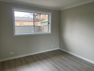 82GF St Johns Rd, Cabramatta