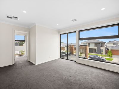 41 Hydrogen Circuit, Clyde North