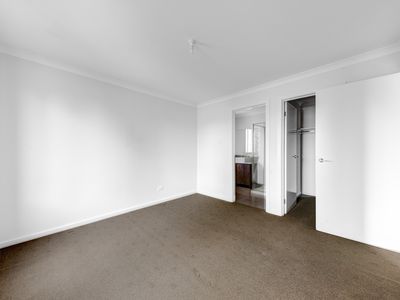14 Majestic Way, Point Cook