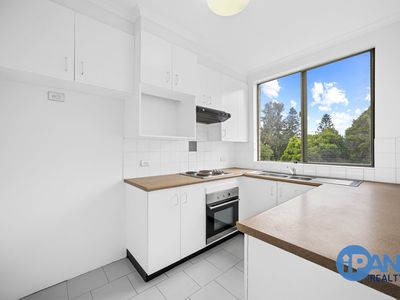 83 / 4 Riverpark Drive, Liverpool