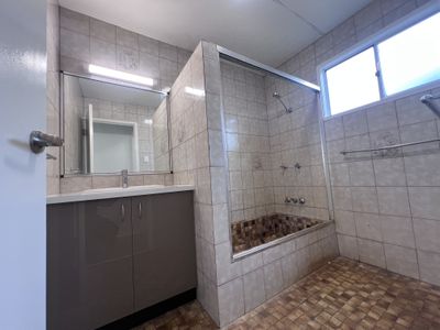 7 Twelfth Avenue, Atherton